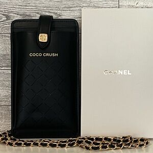 GWP- Coco Crush Black and Gold Chain Bag